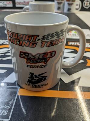 Mug Peuziat Racing personalisé